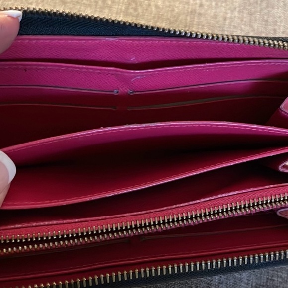 LOUIS VUITTON BLACK MARUKAMI ZIPPY WALLET